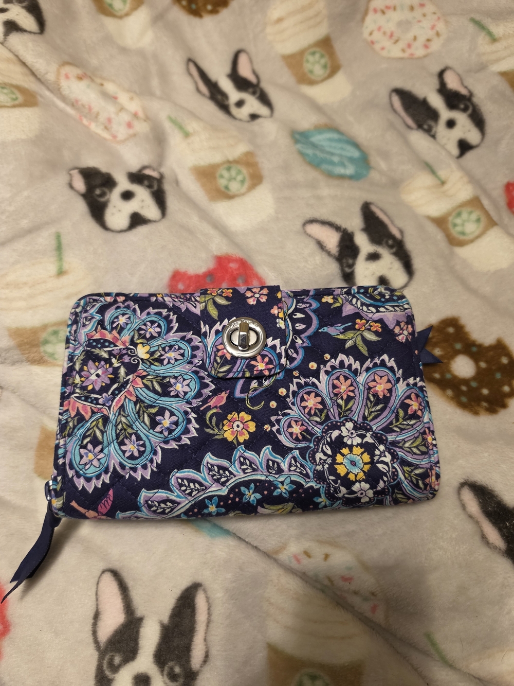 Vera Bradley Turnlock Wallet In French Paisley